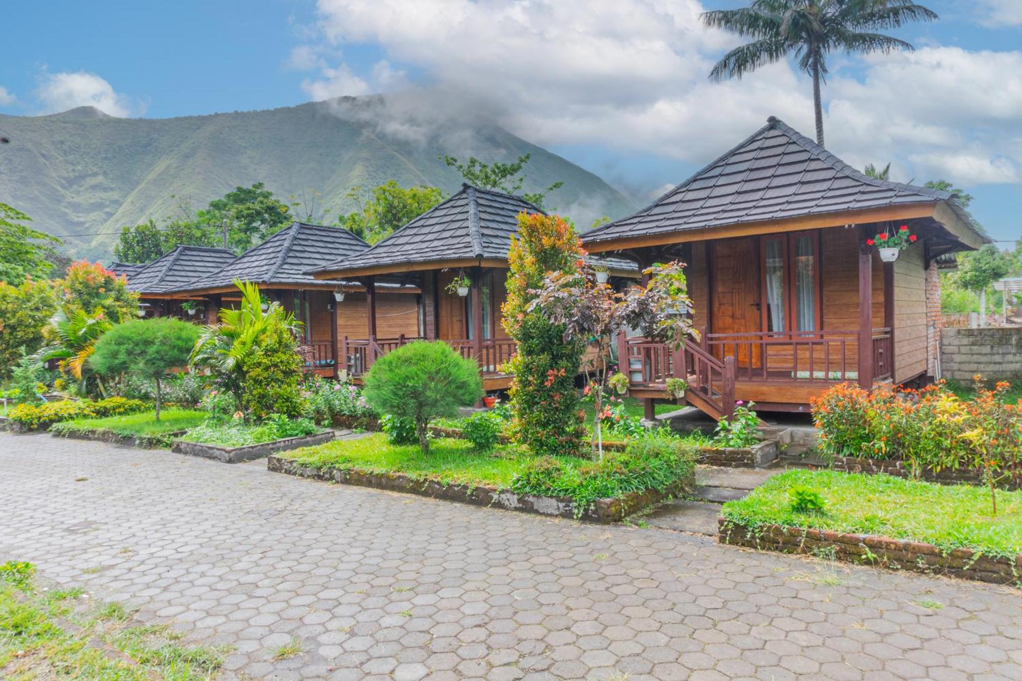 Puncak Rinjani Lodge Sembalunlawang Exterior photo